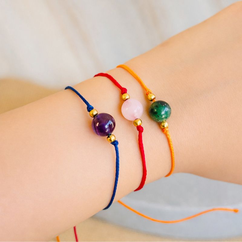 Pulsera de Hilo Ajustable con Piedra Preciosa