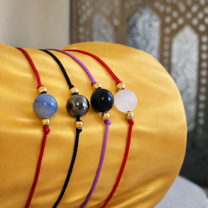 Pulsera de Hilo Ajustable con Piedra Preciosa