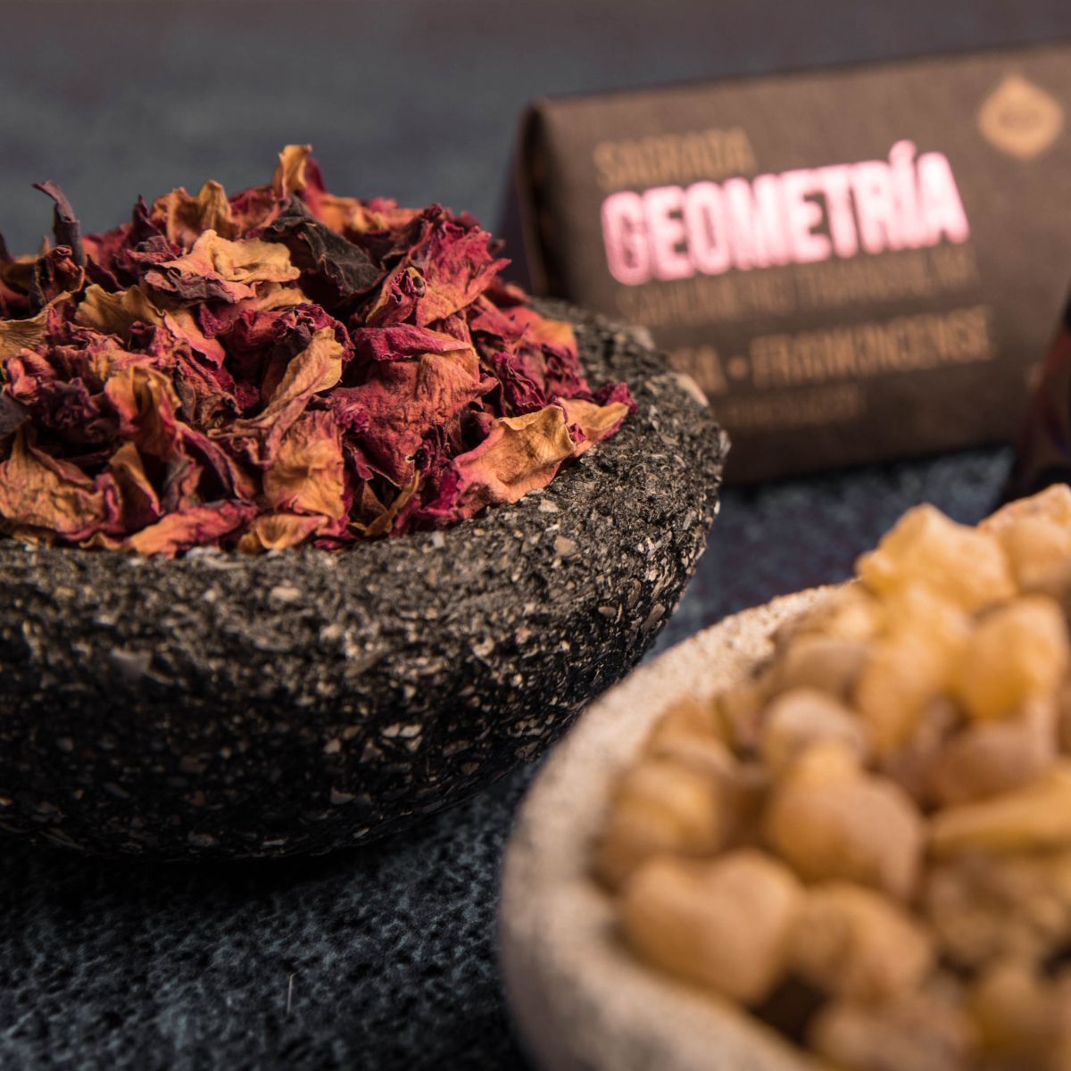 Sahumerio Triangular Rosa y Frankincense