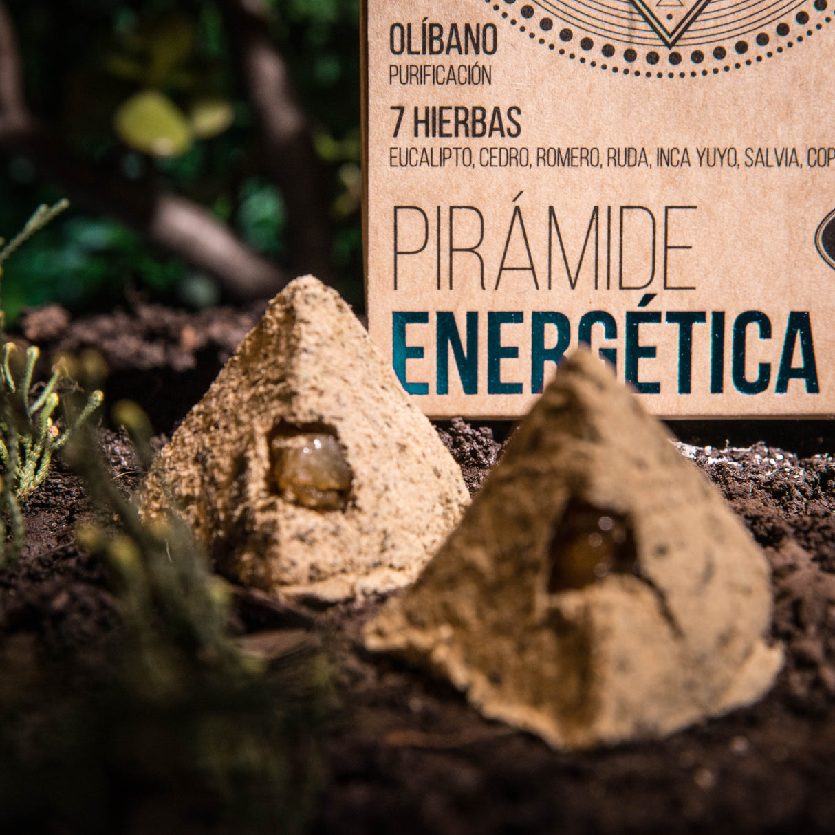 Pirámide Energética 7 Hierbas & Olibano