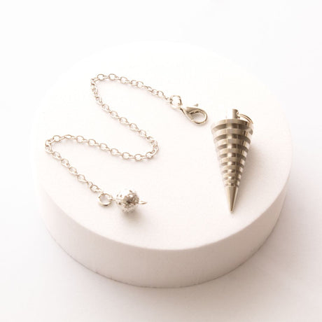 Péndulo Metal Vórtice Plateado