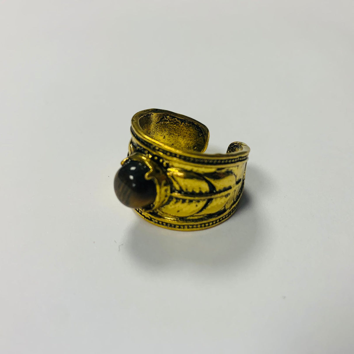 Anillo Pluma Dorada Ojo de Tigre